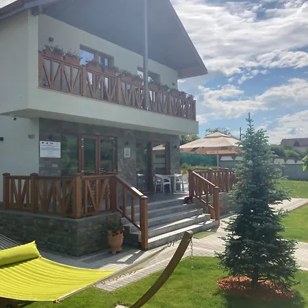 Guest house Pensiunea Magic 4*